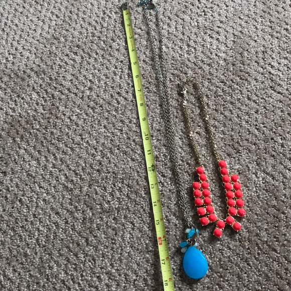 Fashion necklaces sold as a pair - Picture 2 of 8